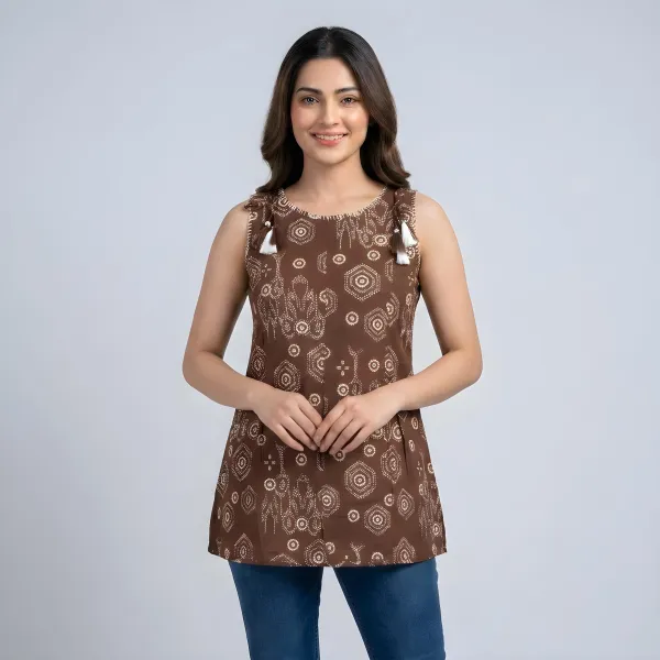Sleeveless Short Kurta